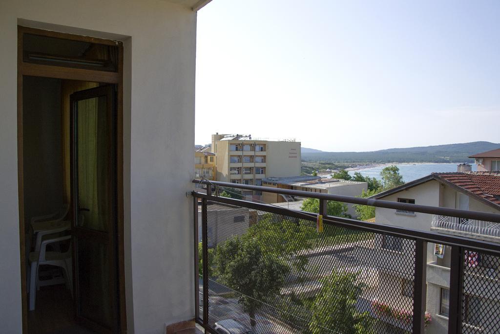 Paunovi Guest House Primorsko Exterior foto