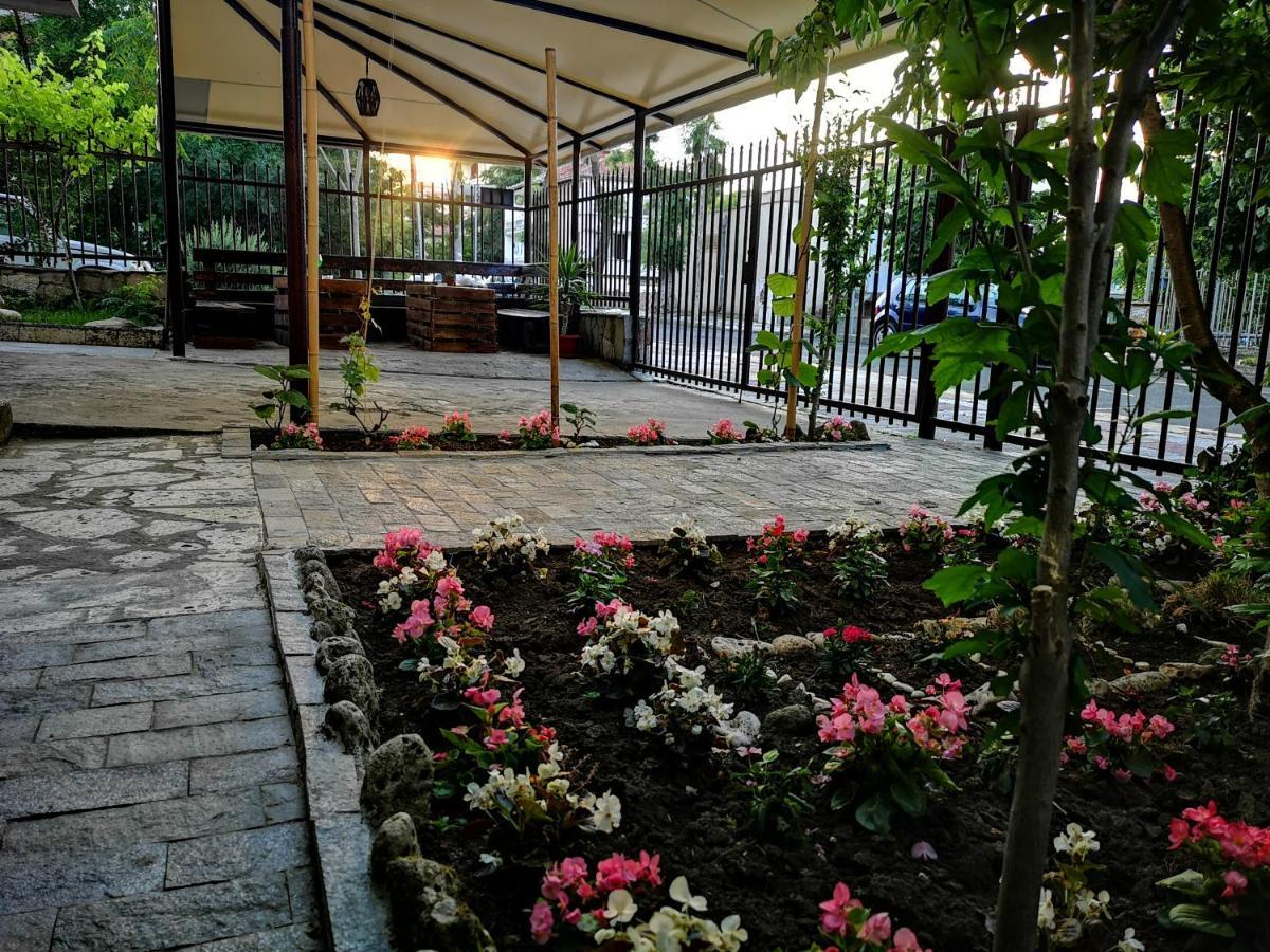 Paunovi Guest House Primorsko Exterior foto