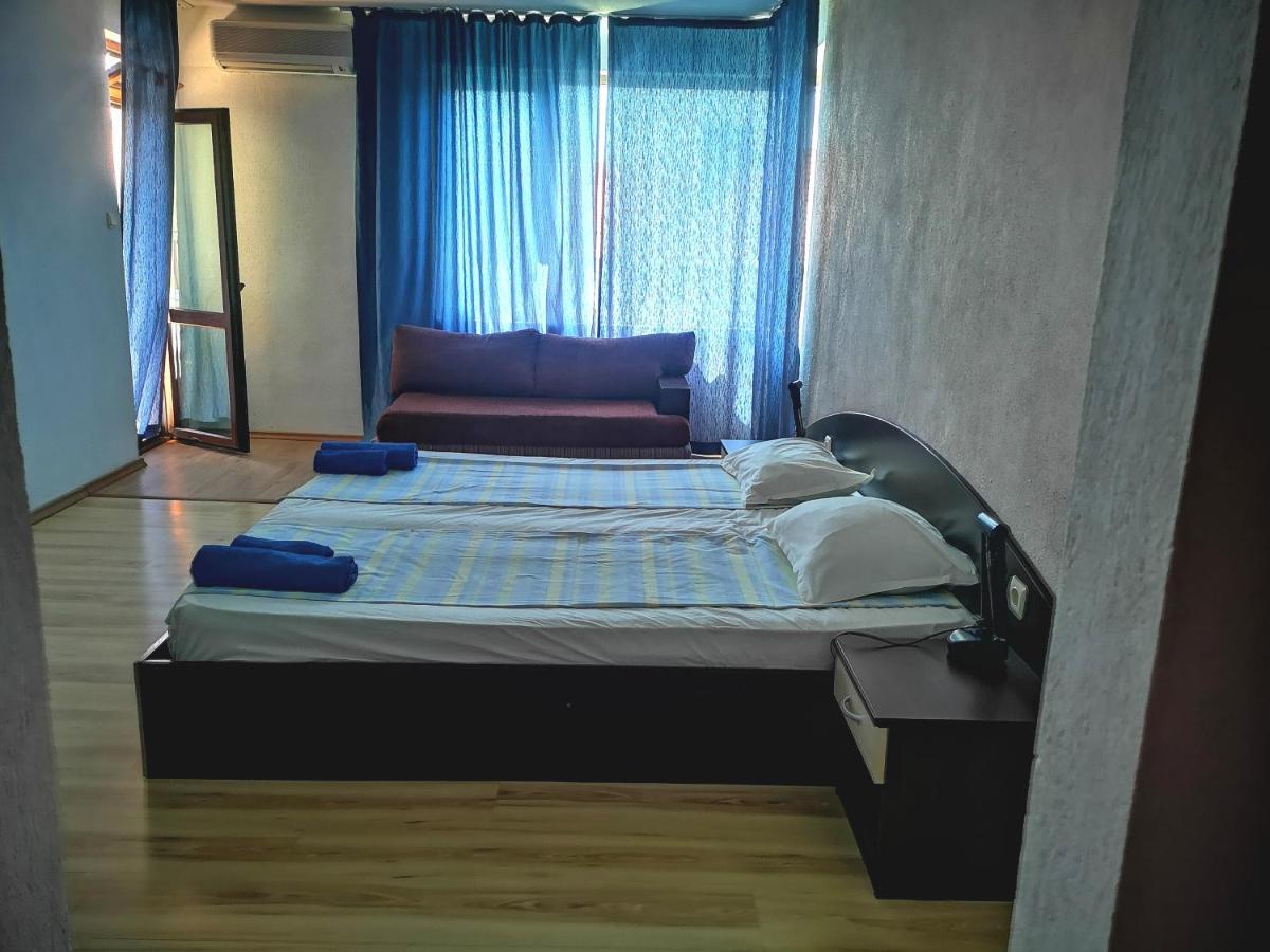 Paunovi Guest House Primorsko Exterior foto