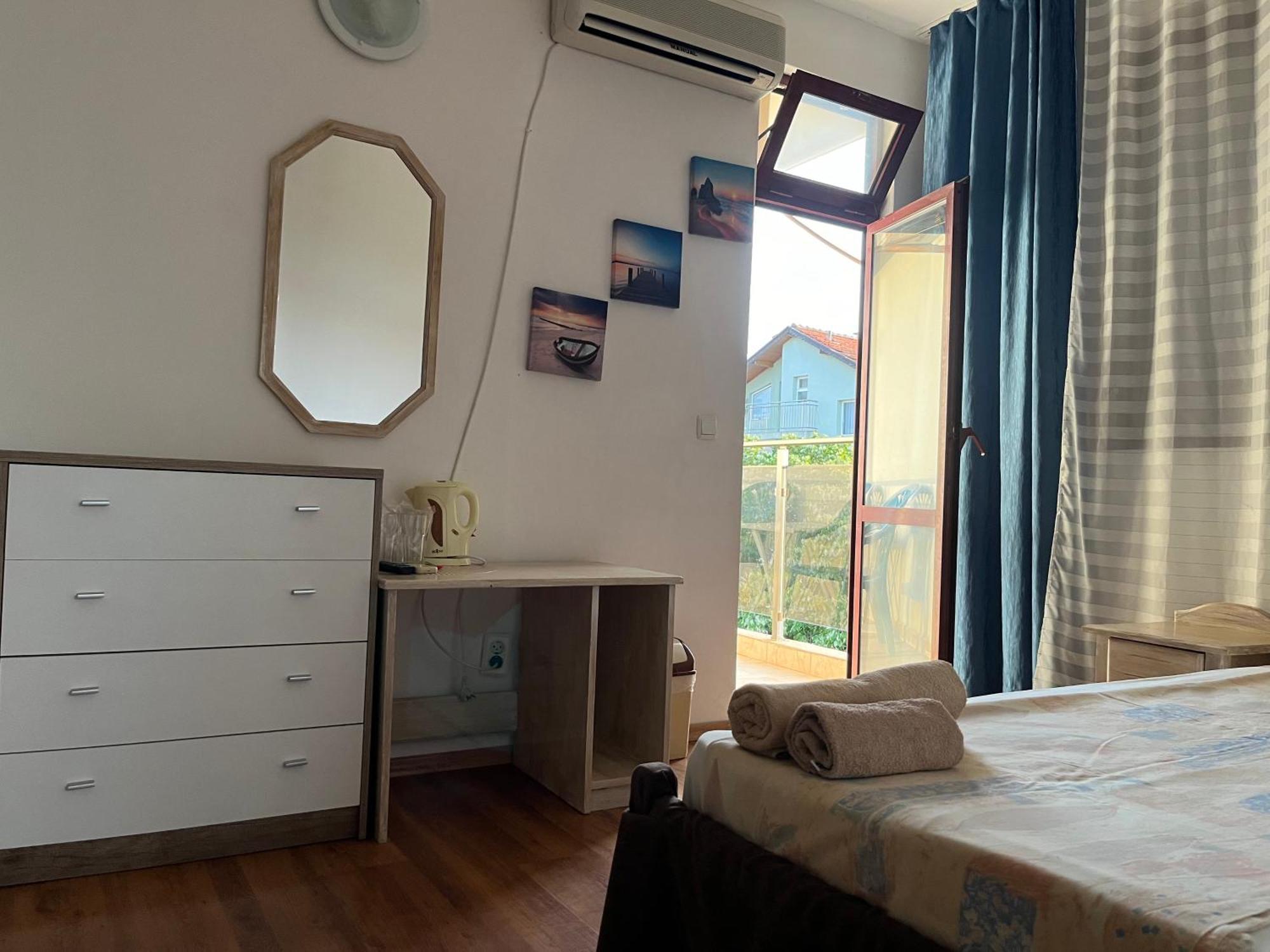 Paunovi Guest House Primorsko Exterior foto