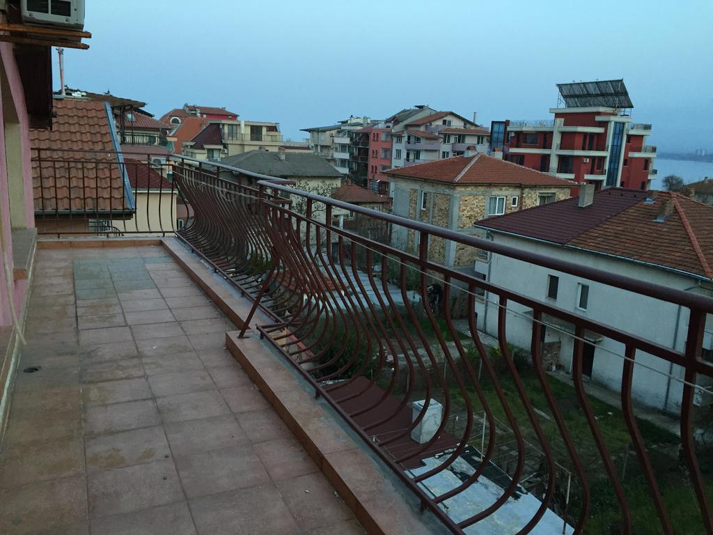 Paunovi Guest House Primorsko Exterior foto